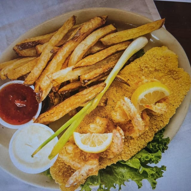 Catfish & Shrimp Platter.